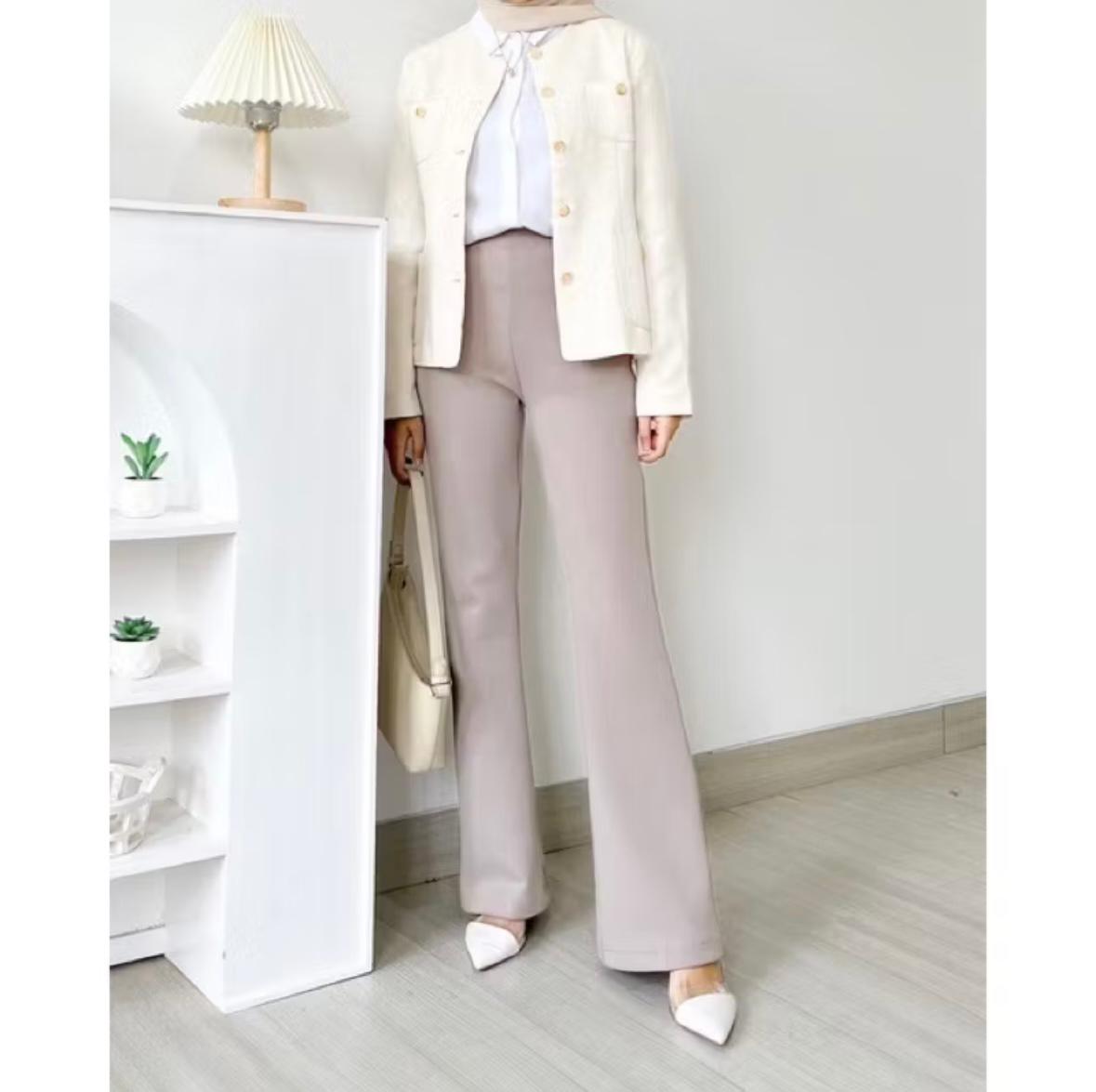 Celana Highwaist Cutbray Scuba Ivory